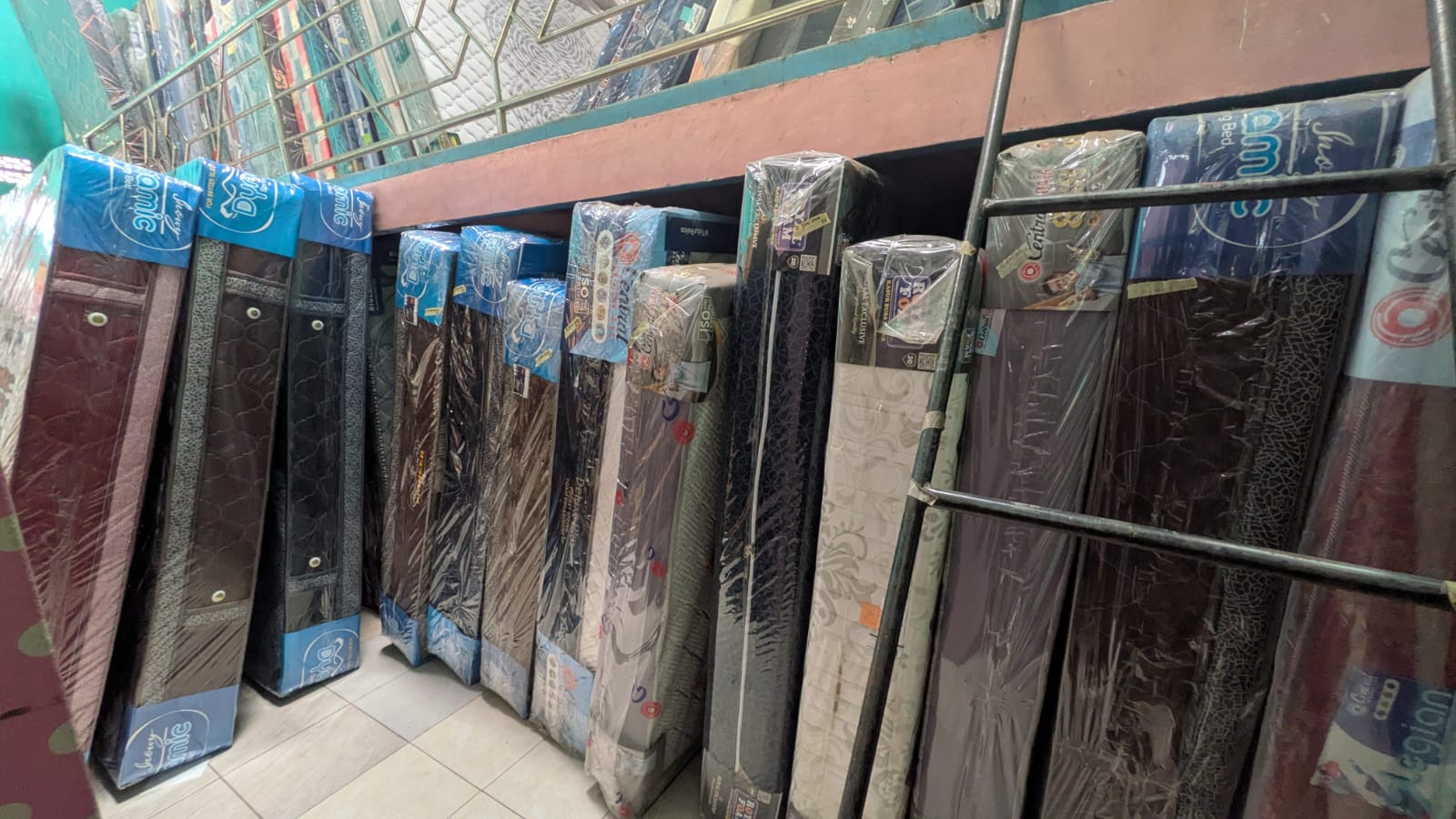 Koleksi springbed dan kasur set Toko Nur Fajri Ambal