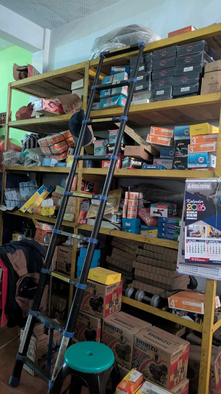 Stok pompa air Shimizu dan perkakas teknik Toko Nur Fajri Ambal
